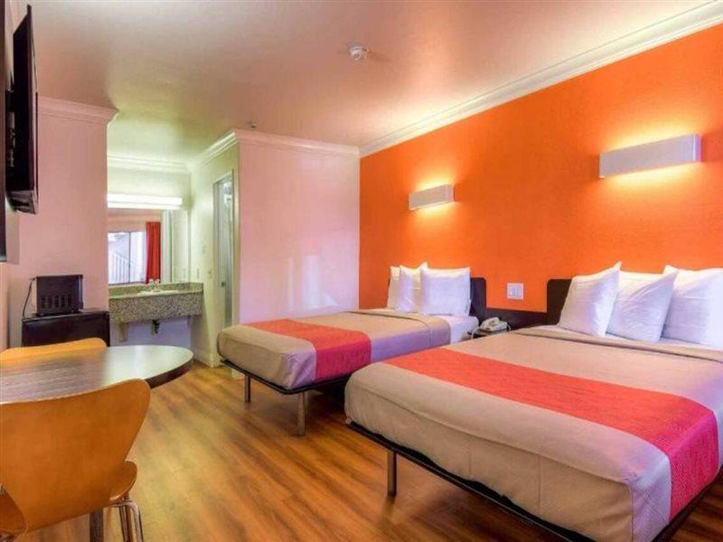 Motel 6-Menifee, Ca Εξωτερικό φωτογραφία