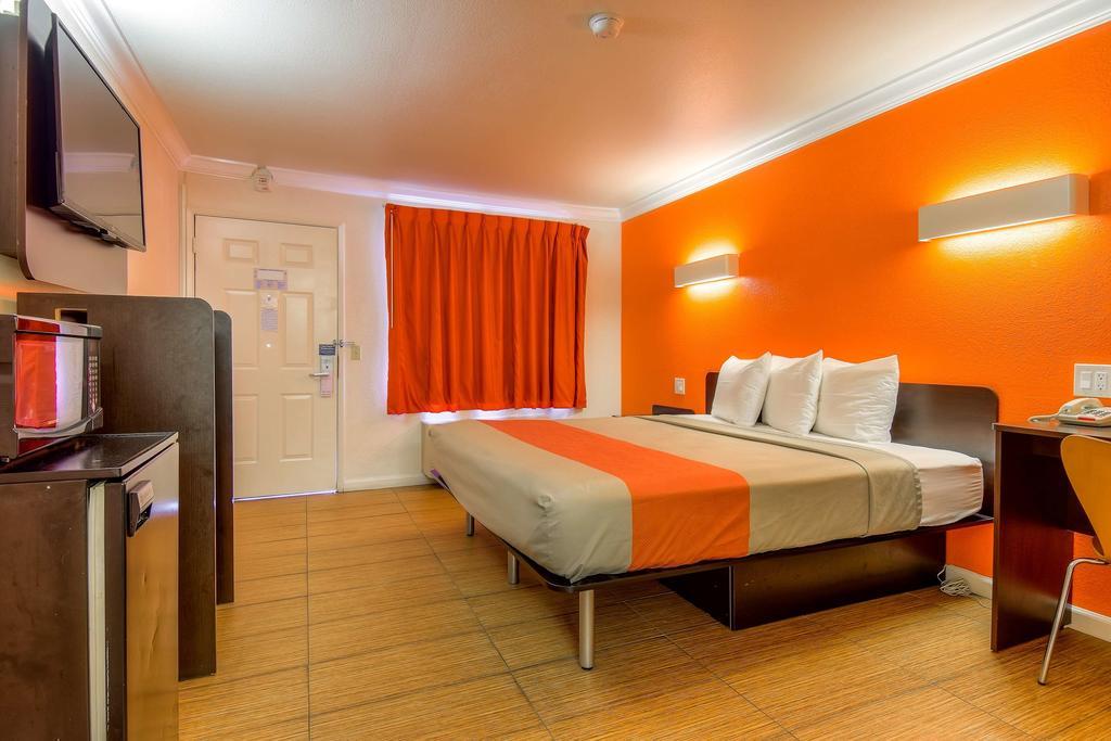 Motel 6-Menifee, Ca Εξωτερικό φωτογραφία