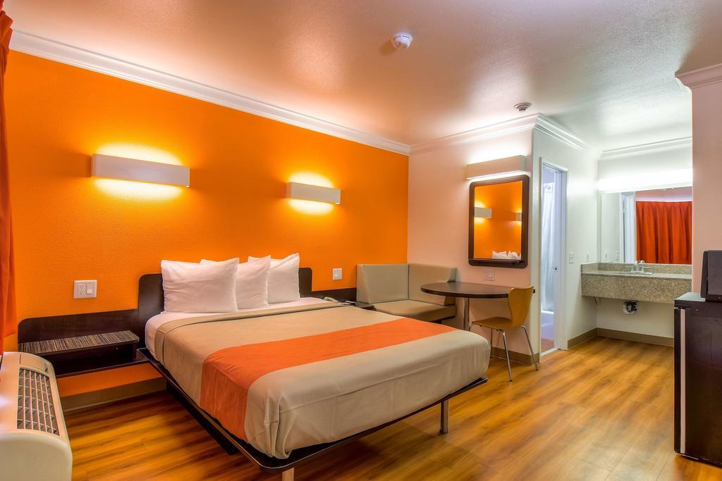 Motel 6-Menifee, Ca Εξωτερικό φωτογραφία