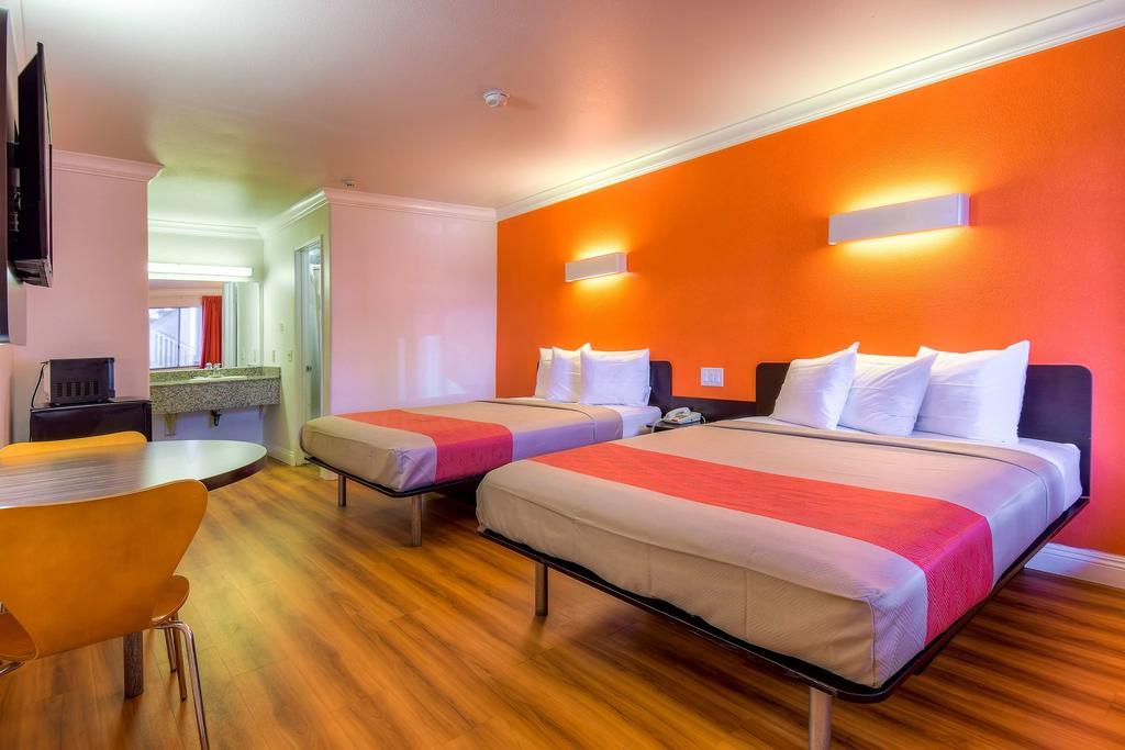 Motel 6-Menifee, Ca Εξωτερικό φωτογραφία
